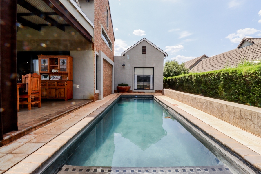 4 Bedroom Property for Sale in The Coves North West